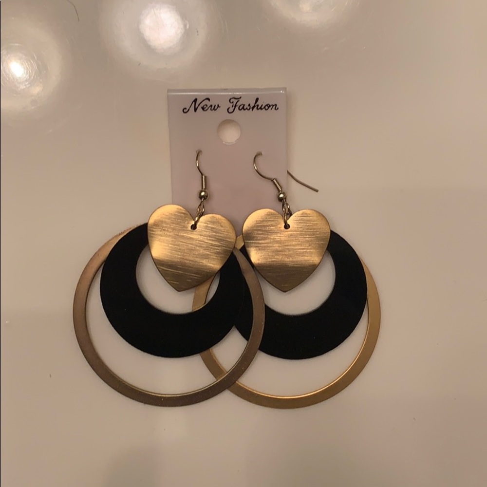 HEART EARRINGS